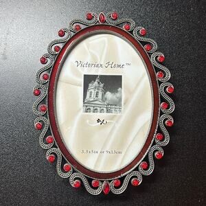 Vintage Victorian Home Oval Picture Frame with Red Stones Table Decoration 3.5x5